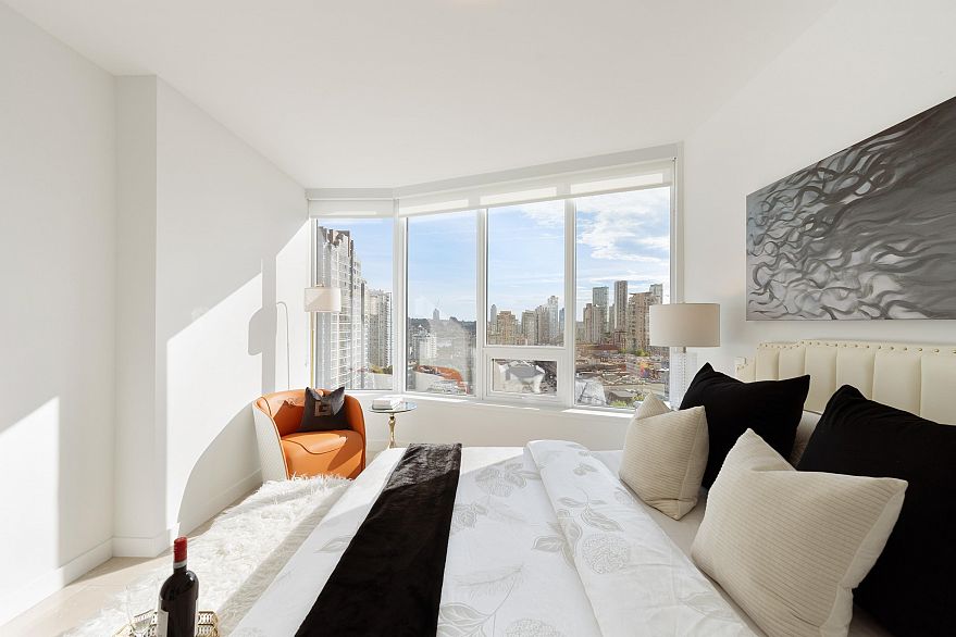 1604 885 Cambie Street