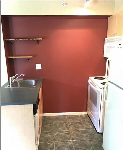 207 1889 Alberni Street