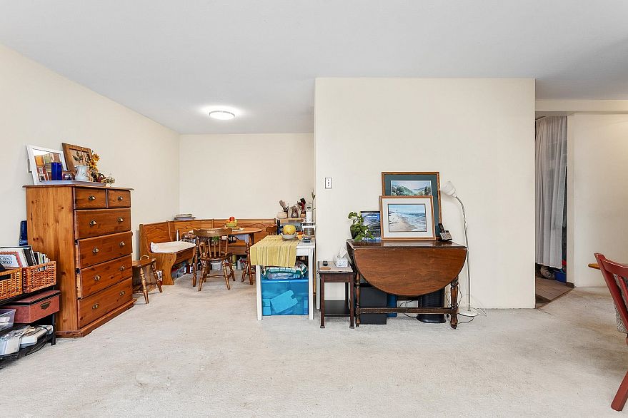 1202 1330 Harwood Street