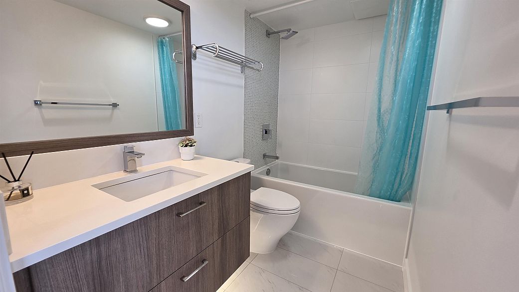 907 6383 Cambie Street