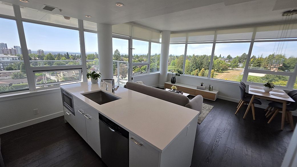 907 6383 Cambie Street