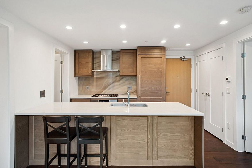 1604 5629 Birney Avenue