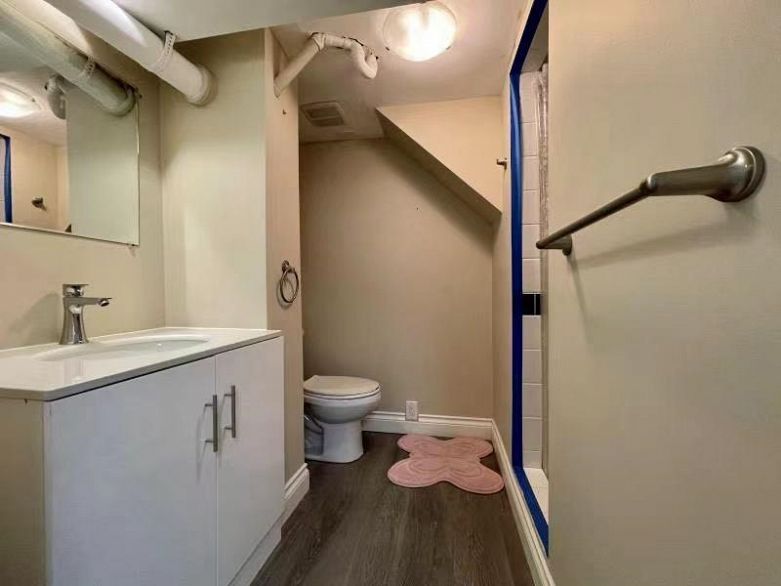 1749 West 62nd Avenue