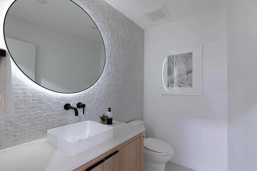 TH23 1281 W Cordova Street