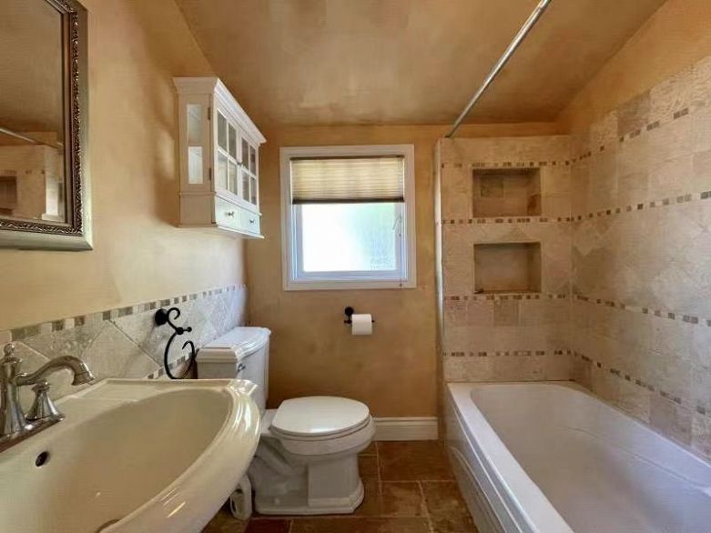 1749 West 62nd Avenue