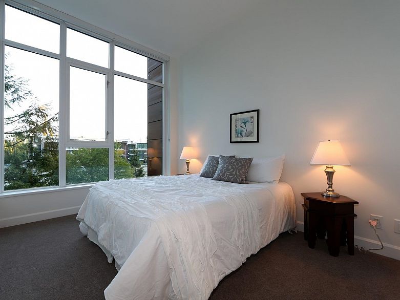 TH2 3355 Binning Road