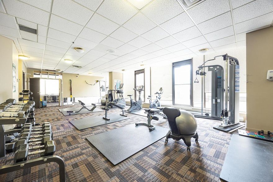 1012 1010 Howe Street