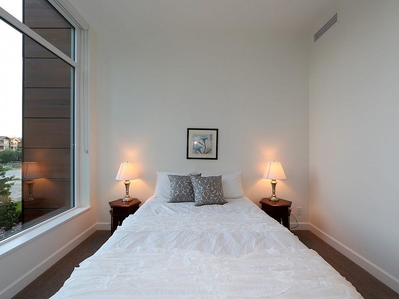 TH2 3355 Binning Road