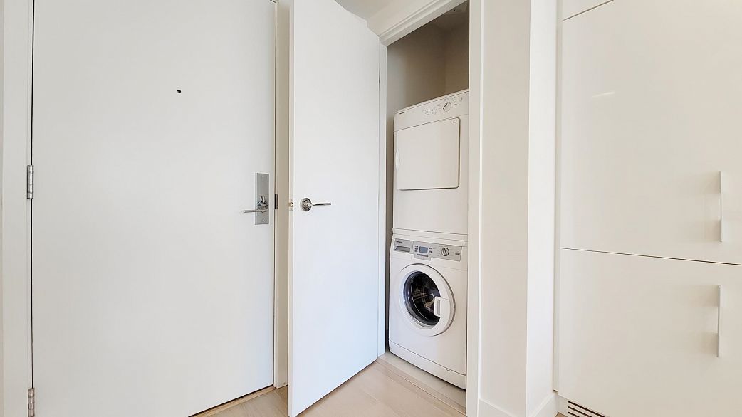 1205 1308 Hornby Street