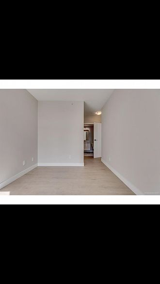 907 480 Robson Street