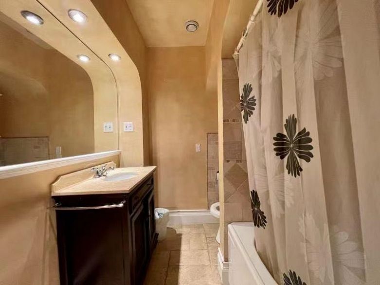 1749 West 62nd Avenue