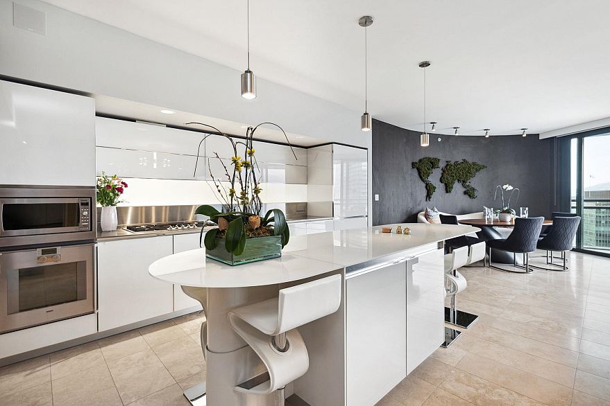 3006 838 W Hastings Street