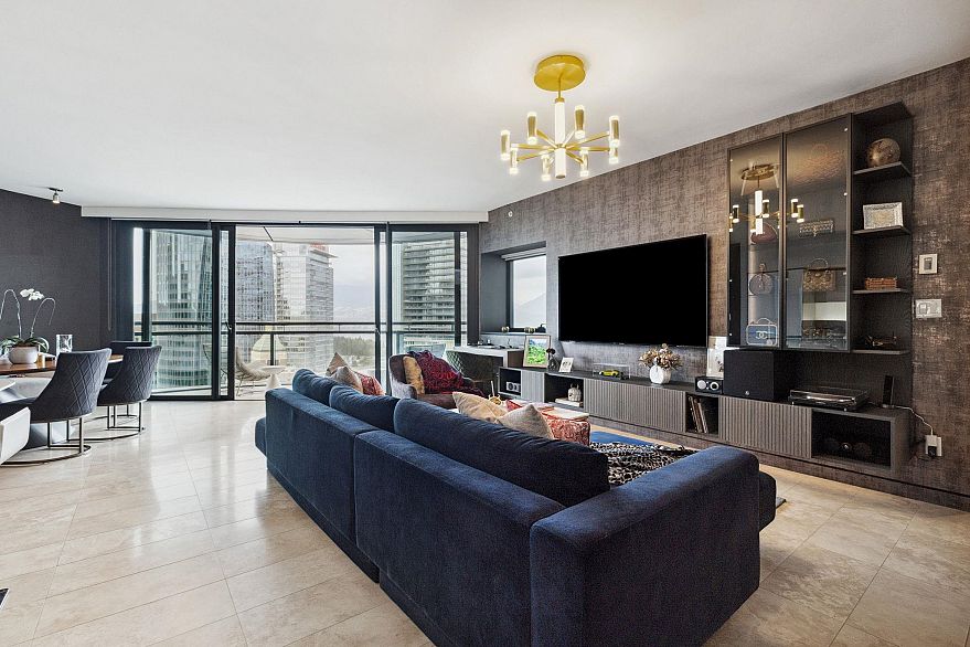 3006 838 W Hastings Street