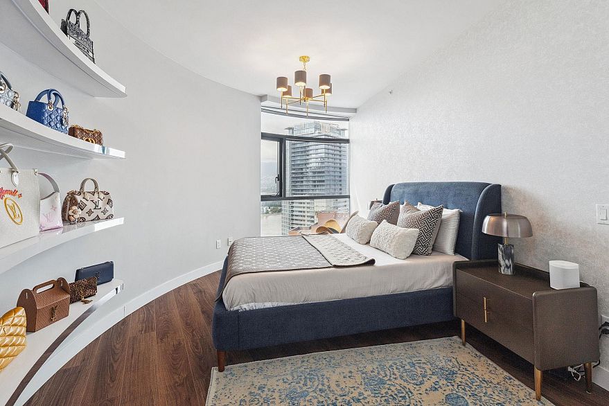 3006 838 W Hastings Street