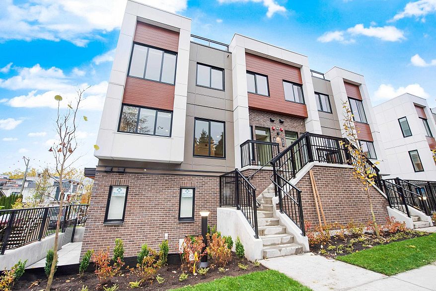 895 W 33rd Avenue