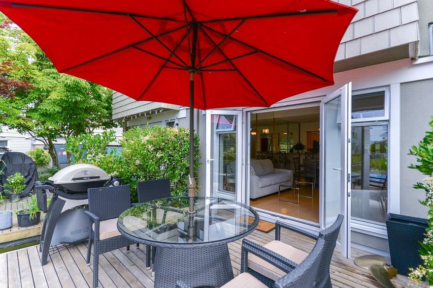 TH2 2040 E Kent South Avenue