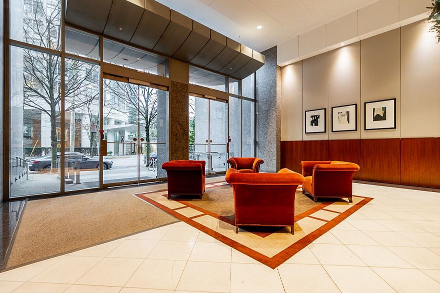 1807 1200 W Georgia Street