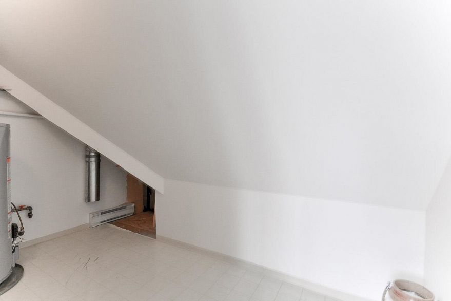 TH2 2040 E Kent South Avenue