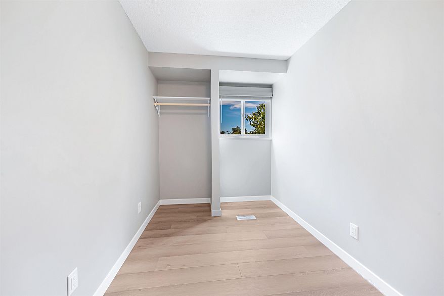 89 3441 E 49th Avenue