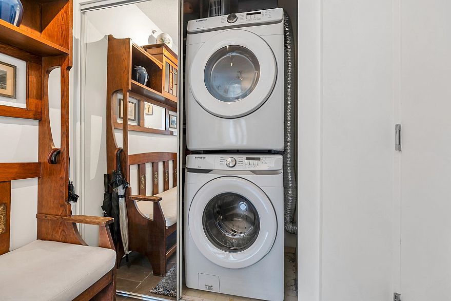 3003 1200 Alberni Street