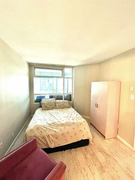 2501 438 Seymour Street