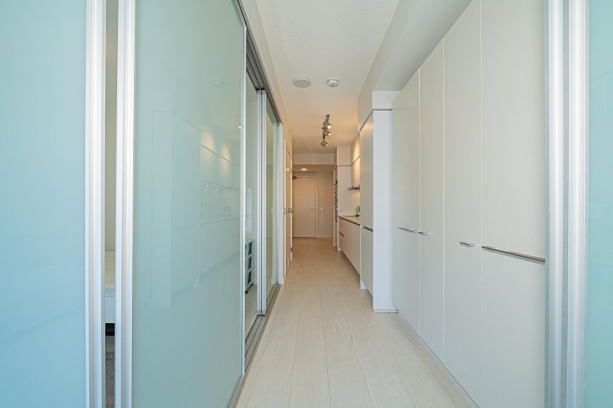 609 180 E 2nd Avenue