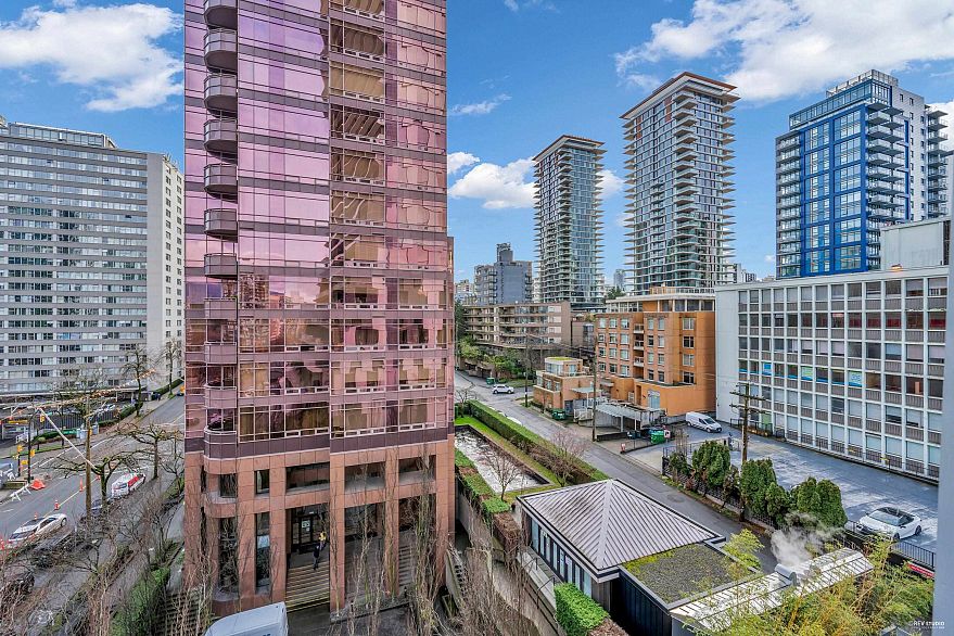 804 1568 Alberni Street