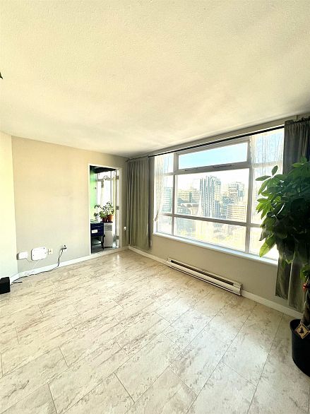 2501 438 Seymour Street