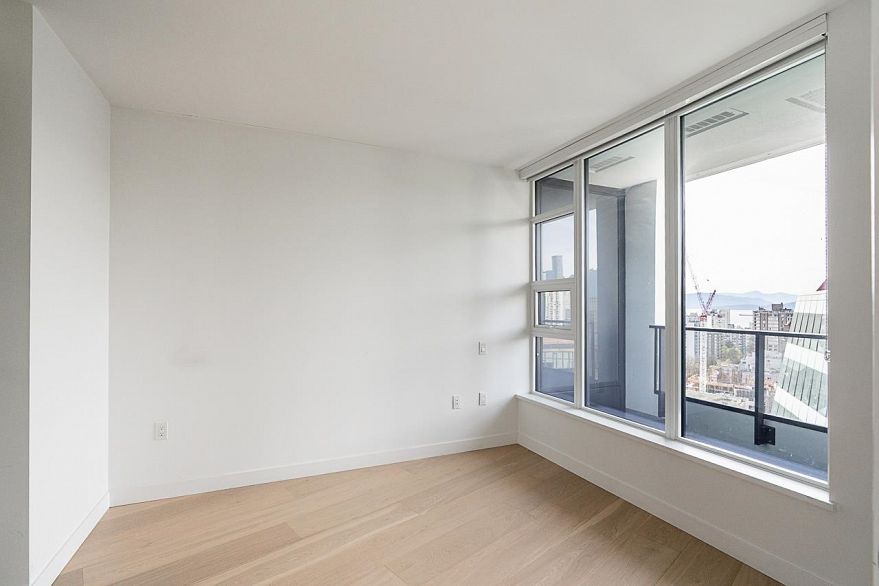 2102 1289 Hornby Street