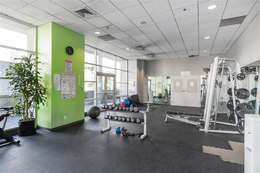 2501 438 Seymour Street