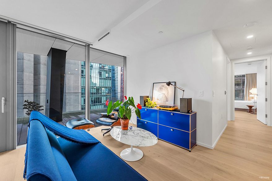 804 1568 Alberni Street