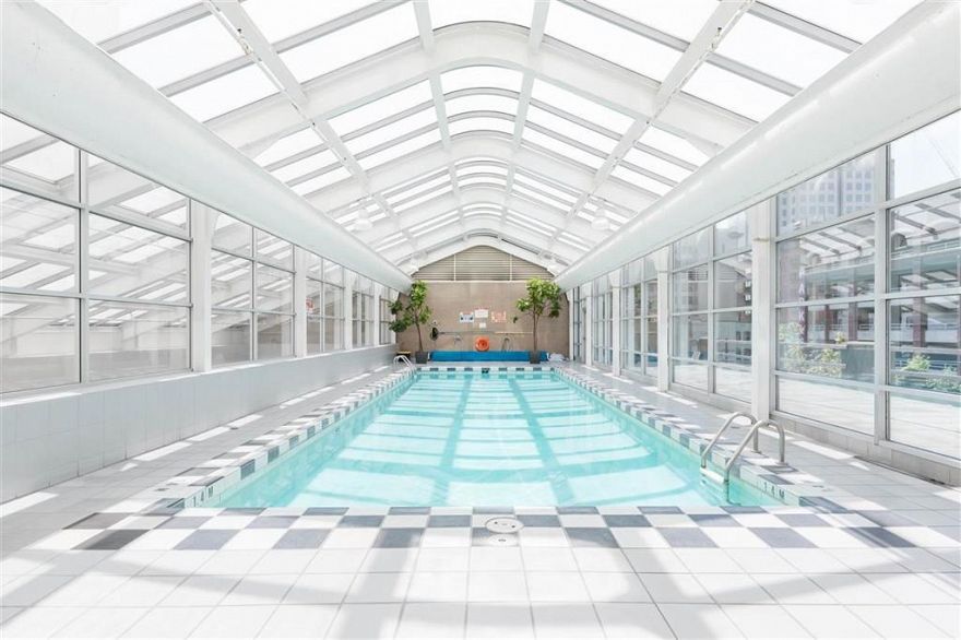 2501 438 Seymour Street