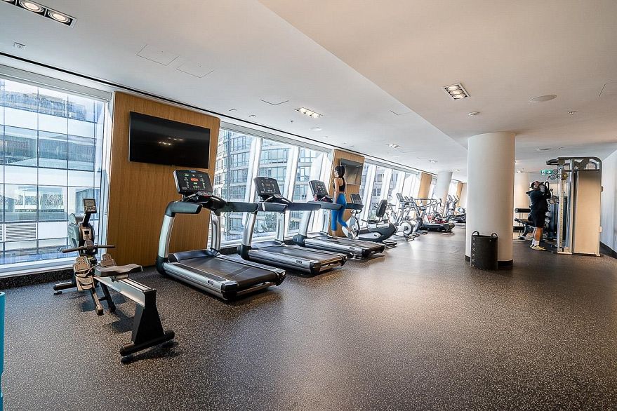 2102 1289 Hornby Street