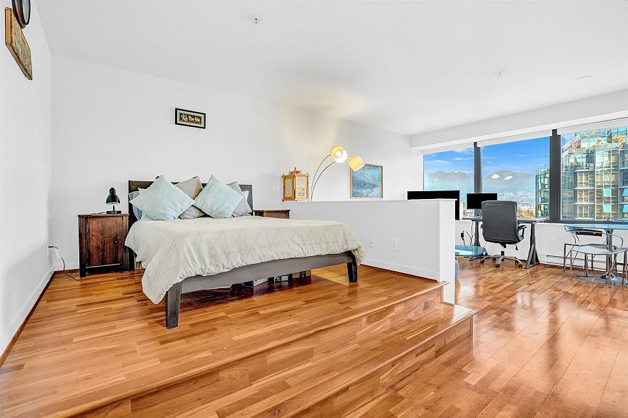 1504 1333 W Georgia Street