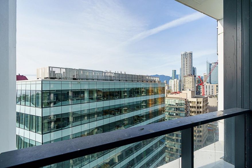 2102 1289 Hornby Street