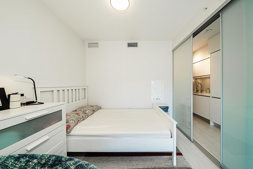 609 180 E 2nd Avenue