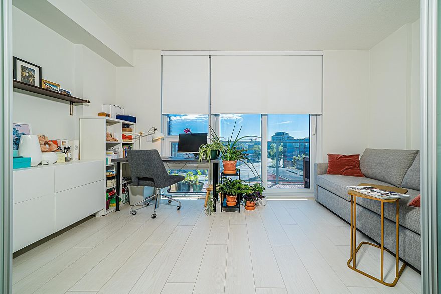 609 180 E 2nd Avenue