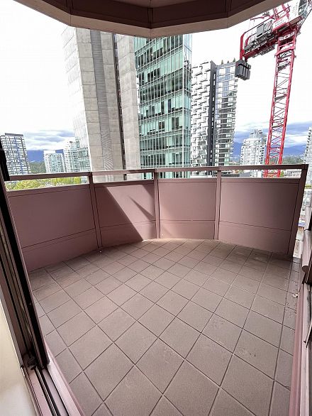 3A 1500 Alberni Street