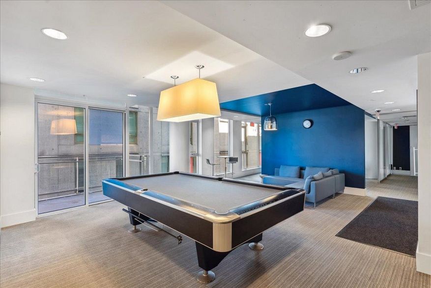 402 1477 W Pender Street