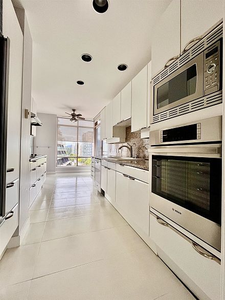 3A 1500 Alberni Street