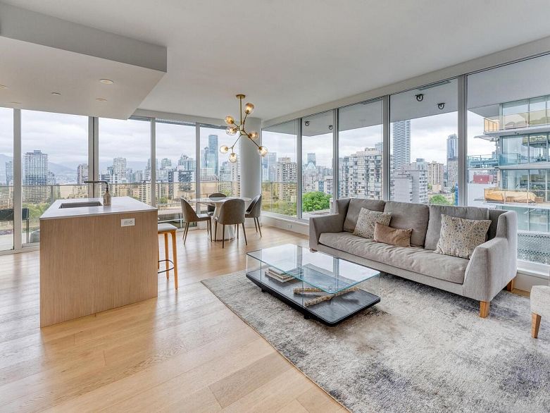 1704 1180 Broughton Street