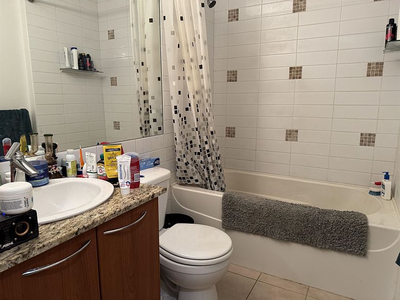 216 4028 Knight Street