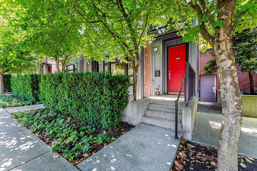 2705 Guelph Street