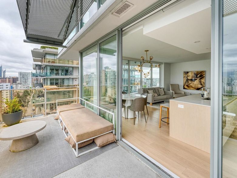 1704 1180 Broughton Street