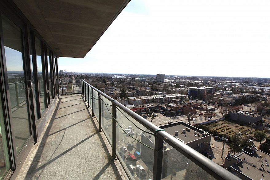 1703 8588 Cornish Street