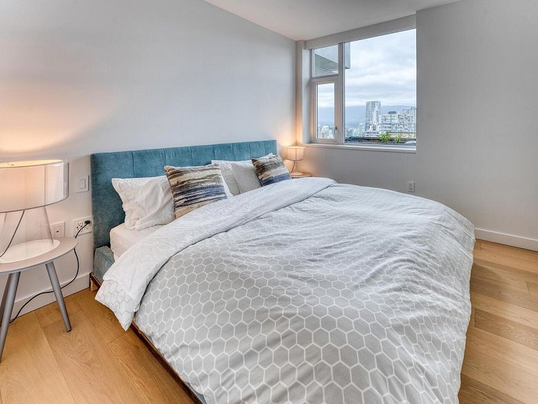 1704 1180 Broughton Street