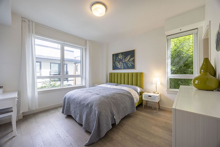 208 4408 Cambie Street