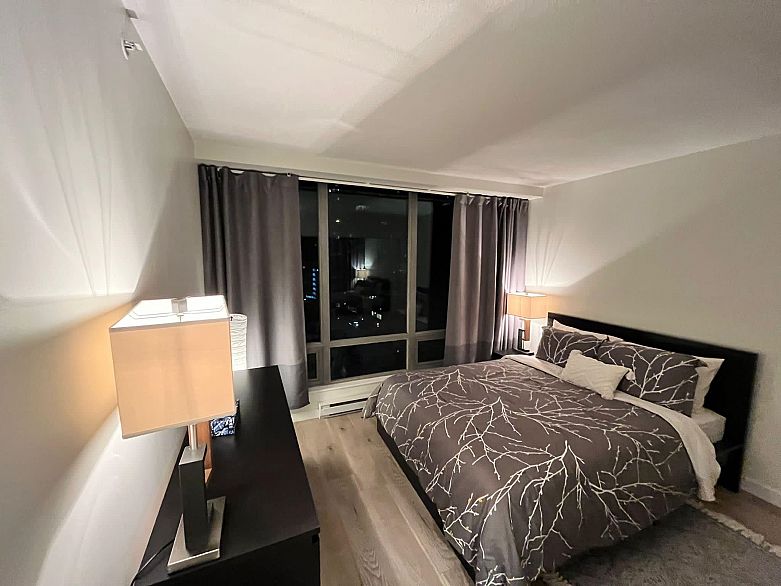 1203 1200 Georgia Street