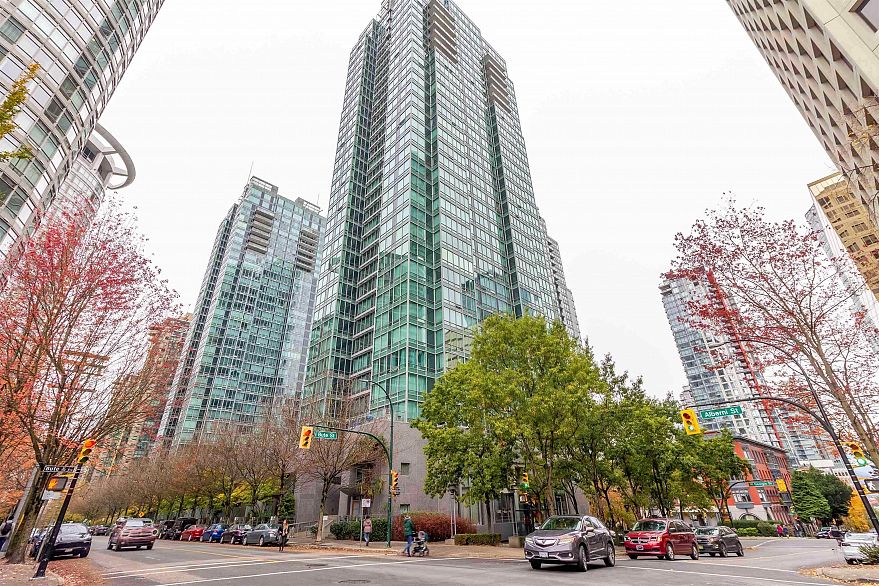 1203 1200 Georgia Street