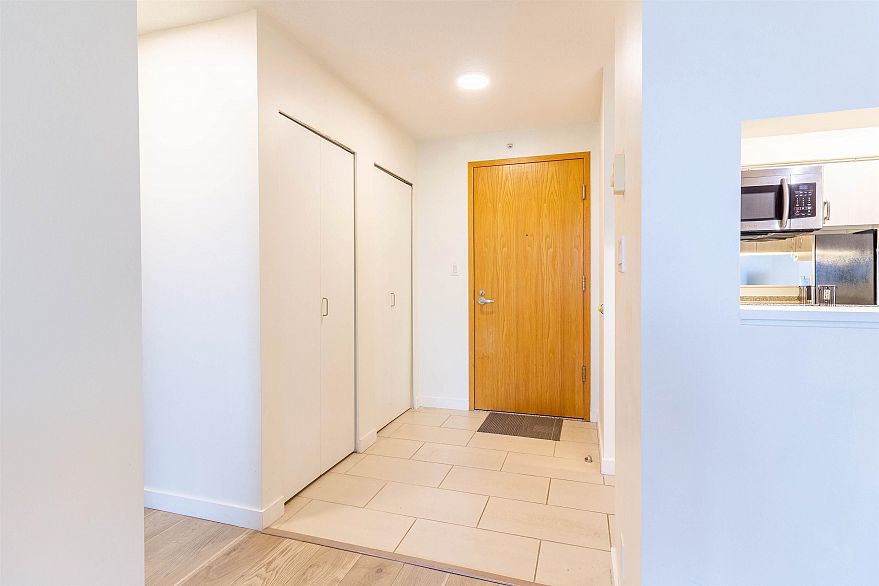 1203 1200 Georgia Street